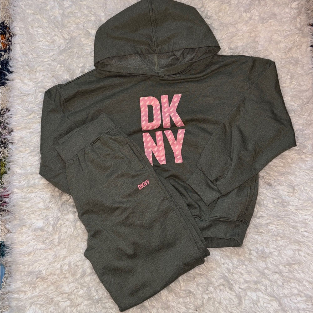 DKNY Girl’s 2-Piece Fleece Hoodie & Joggers Matching Set, Size XL